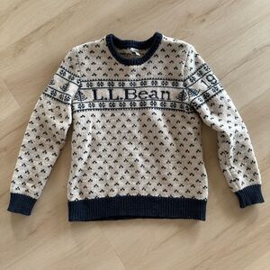 L.L. BEAN | Crewneck Lambswool Sweater